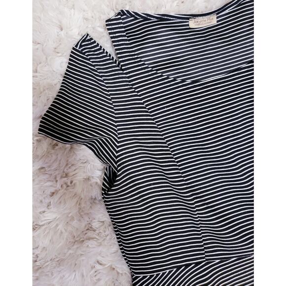 Janette Plus Cold Shoulder Striped Dress 1X Short Stretch Black & White - Picture 4 of 6